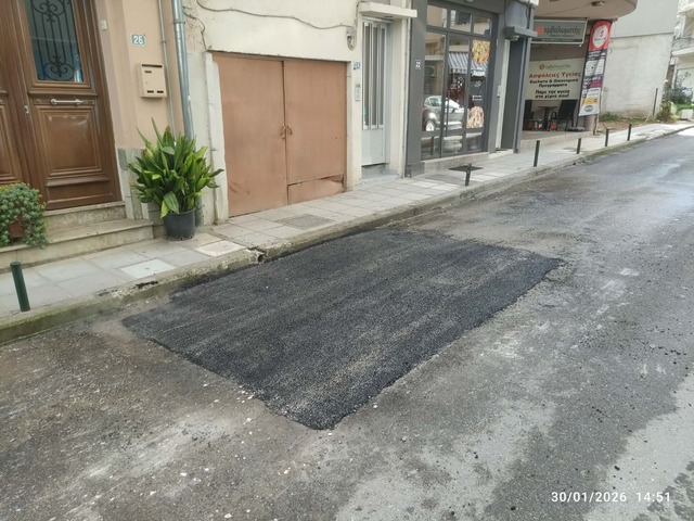 Έργα ασφαλτόστρωσης από τη ΔΕΥΑΝ – 50 τόνοι πίσσας σε μία ημέρα